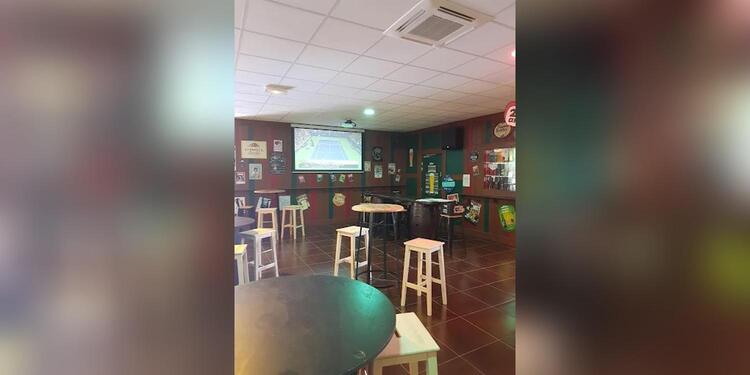 V and B Ormesson-sur-Marne, bar