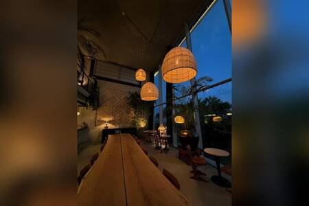 Bien Public, Restaurant Bordeaux Deschamps #0