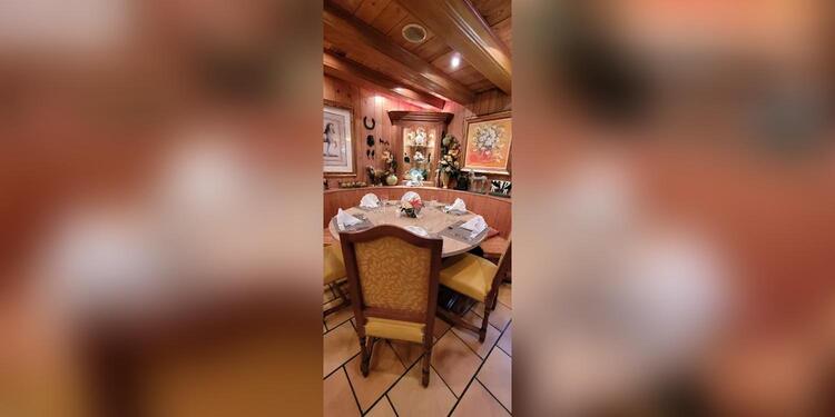 Restaurant Au Cheval Noir, restaurant