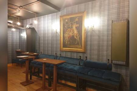 Oscar, Bar Béziers vieille ville #0