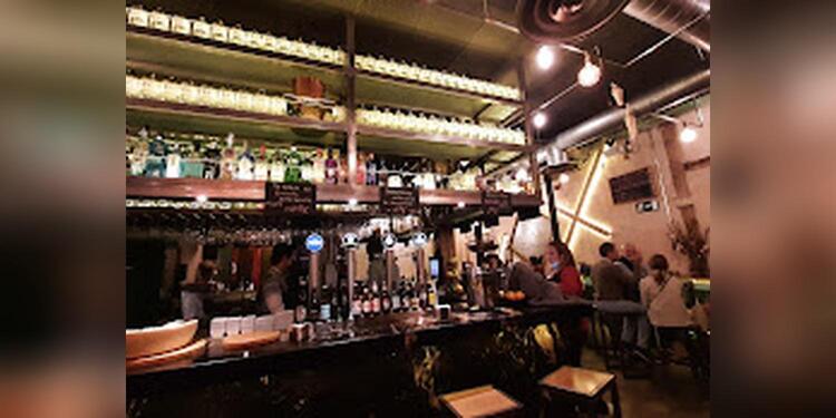 CUATRODEOCHO, restaurant