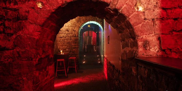 Les Caves Le Chapelais, rental_room