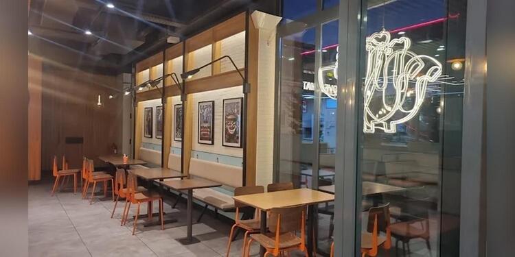 Popeyes Famous Louisiana Chicken, restaurant