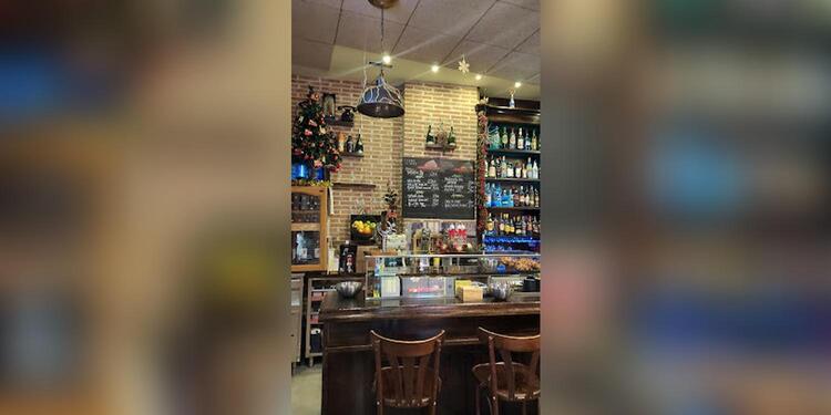 Luas Irish Tavern, bar