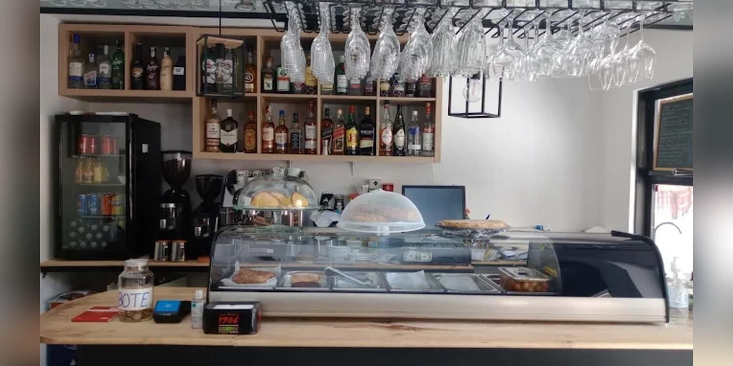 RESTAURANTE BAR CAFETERIA BARAJAS J´L, restaurant