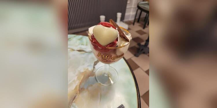 Cafe Bar Fernanda Lusitana, bar