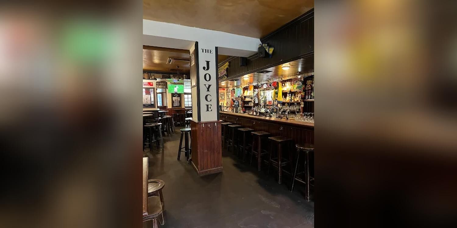 James Joyce, bar