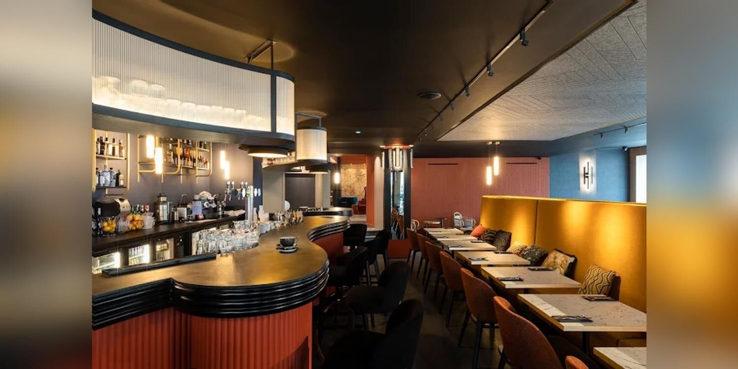 Le Conti Bar & Restaurant, bar