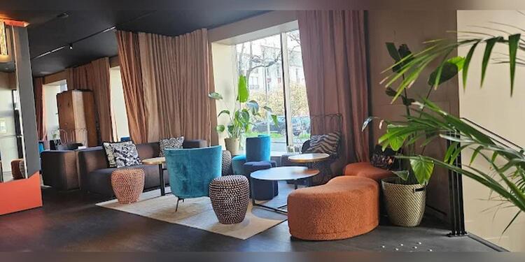 Le Conti Bar & Restaurant, bar