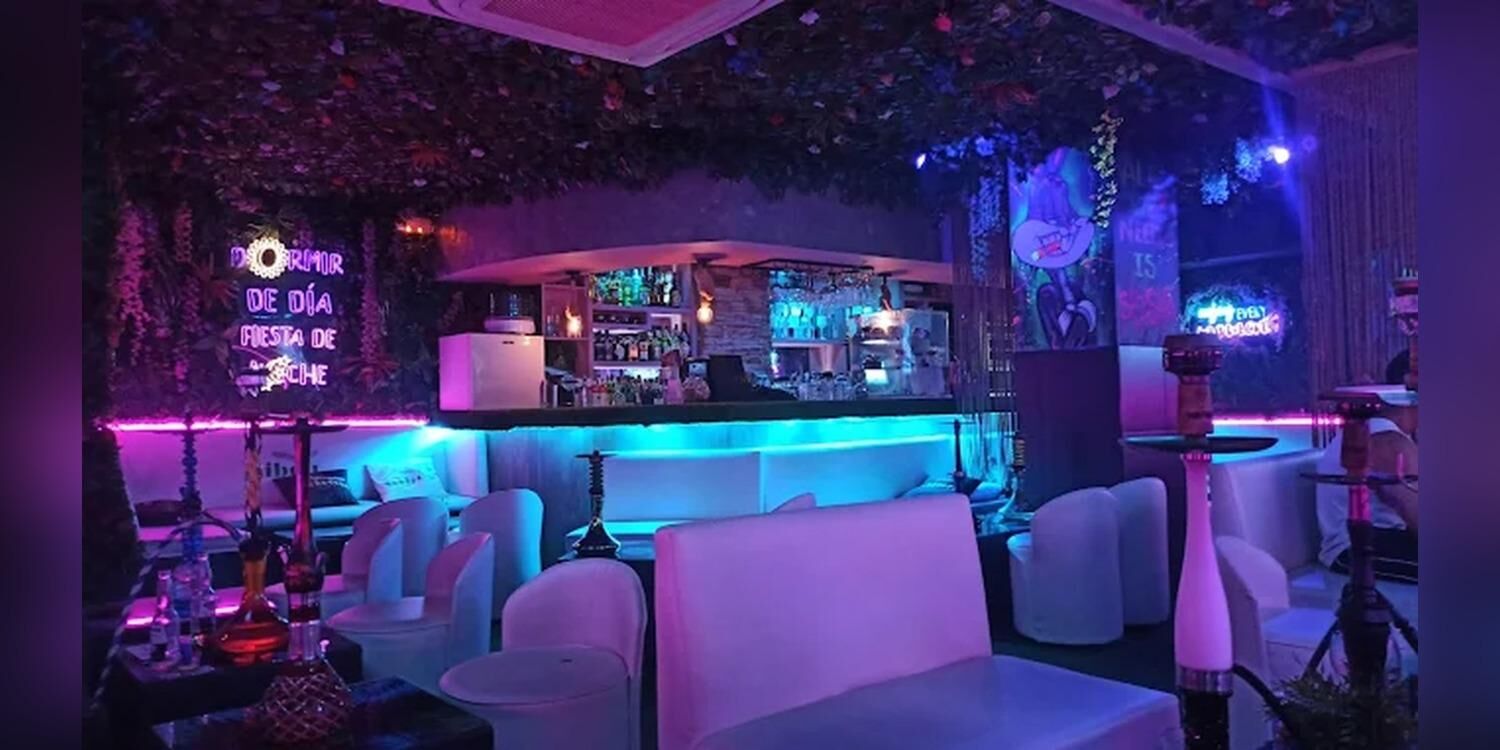 Hibou Shishas & Cocktails, bar