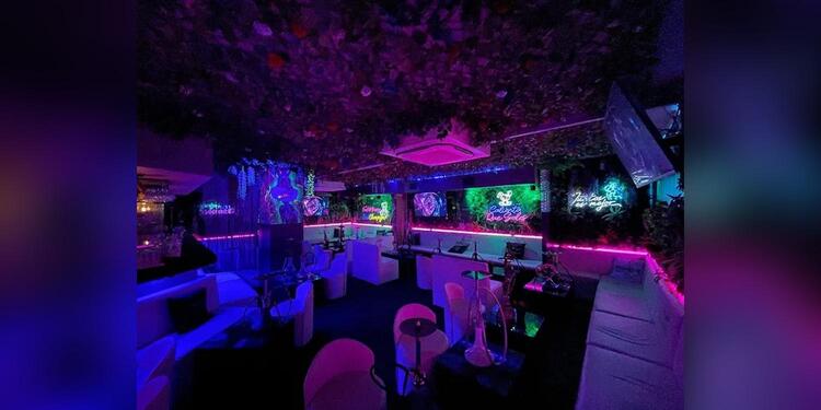 Hibou Shishas & Cocktails, bar