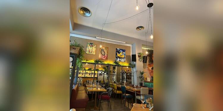 Anica Waksman, restaurant