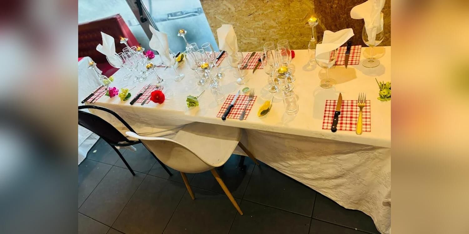 Ikaze Bar Restaurant, restaurant