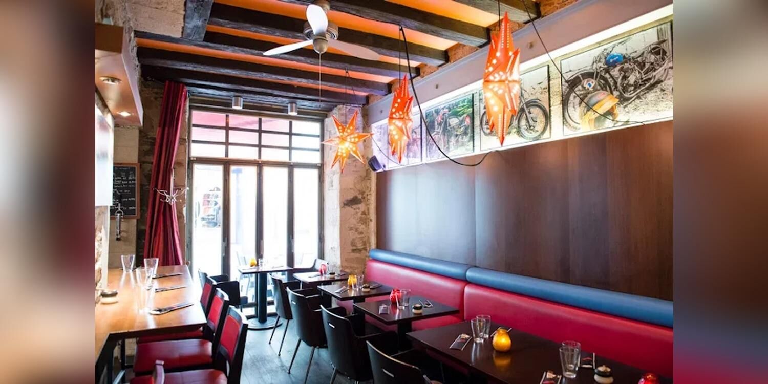 ....Et la Fourmi, bar