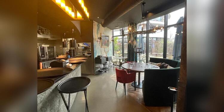 Les Merovingiens, restaurant