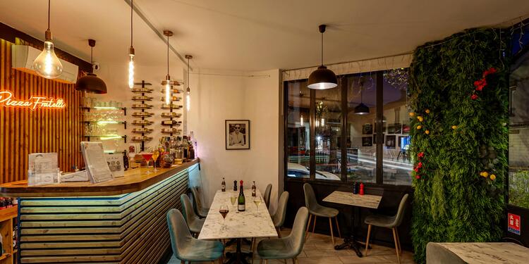Pizza Fratelli, bar