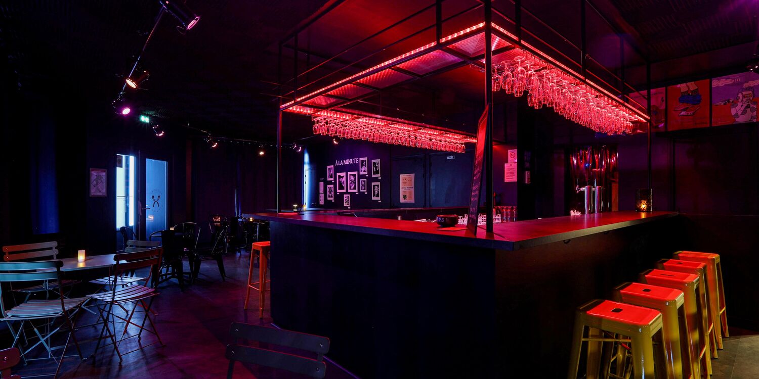 À LA MINUTE, bar