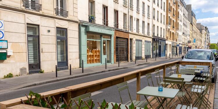 À la Minute, bar