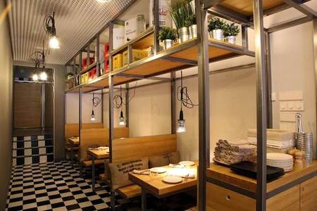 Restaurante Cachivache, Bar Madrid Hispanoamérica #0