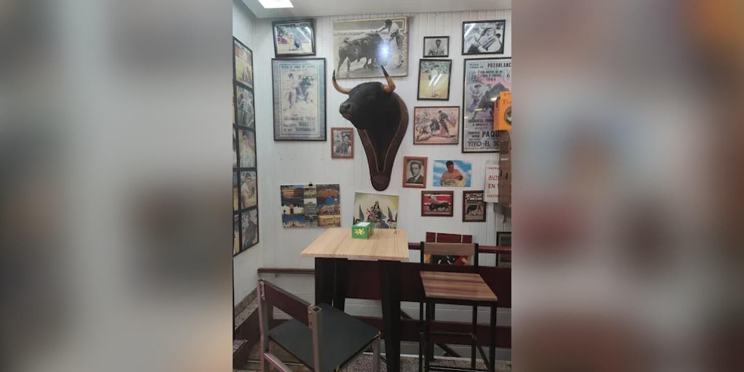 Taberna taurina Don Carmelo, bar