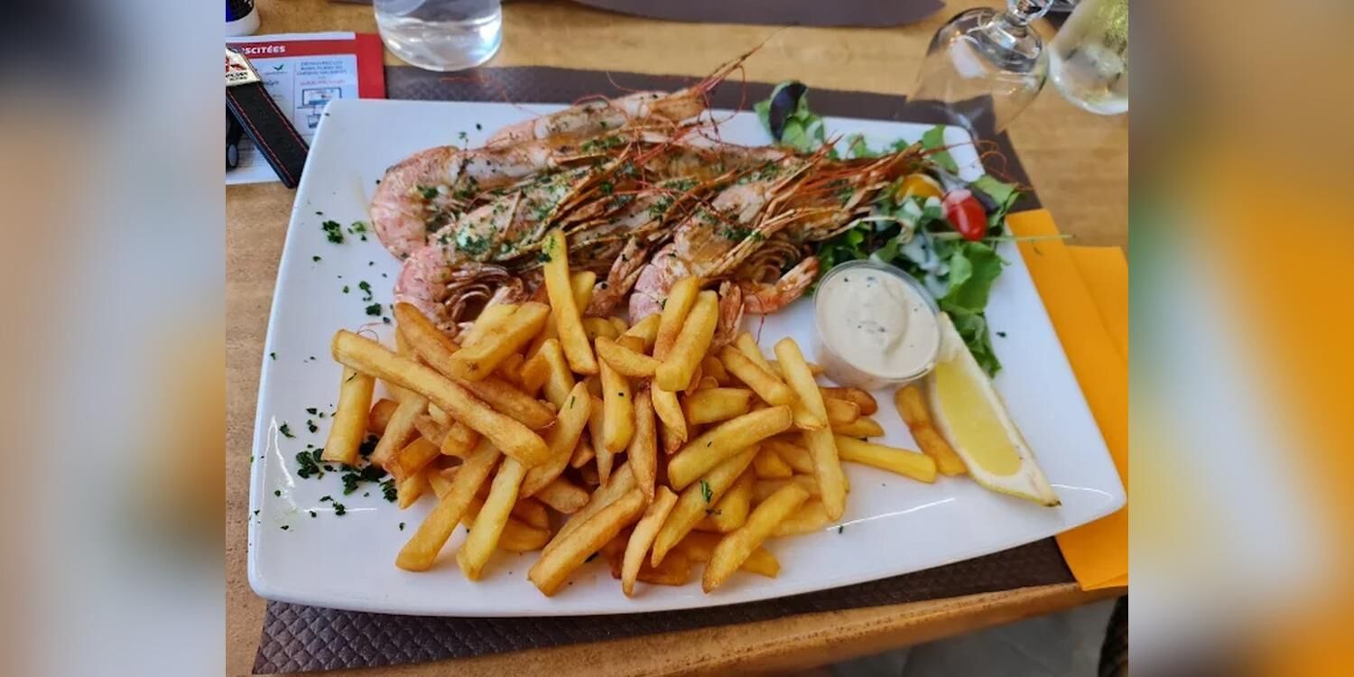 L Asmourzade Bar Severine, bar