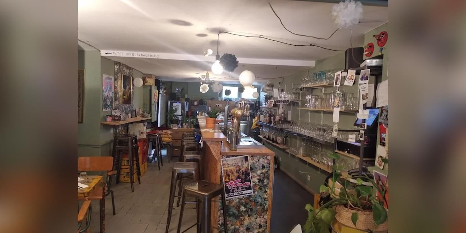 L'Éphéméride, bar