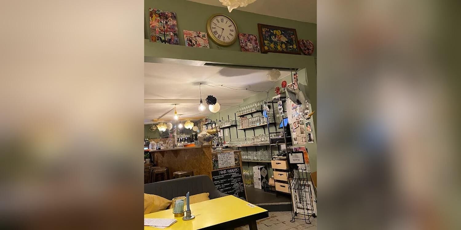 L'Éphéméride, bar