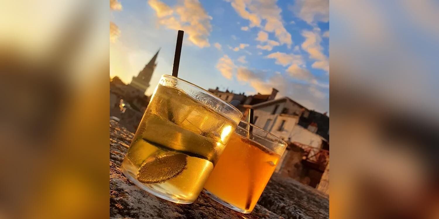 Terrasse de la Chaîne, bar