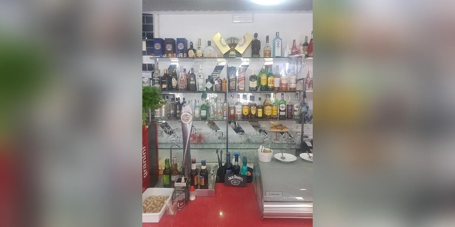 Bar Cafetería Napoletano, bar