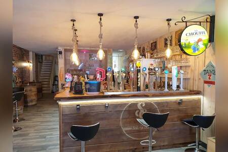 Sales Gosses, Bar Deauville Centre-ville de Deauville, Place Morny  #0