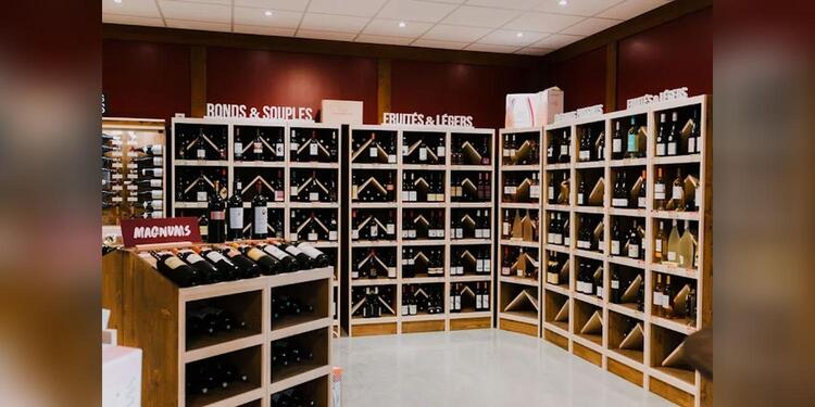 V and B Vannes Ouest, bar