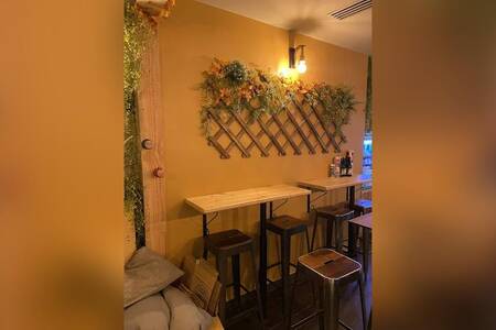 Beer Garden (Beer O'Clock), Bar Avignon Place Pie #0