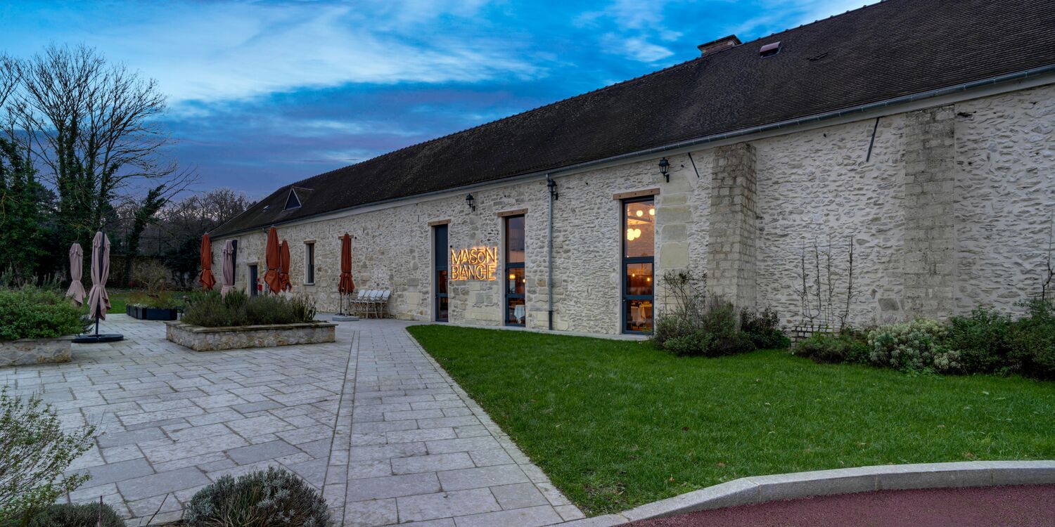 Club-House Maison Blanche, bar