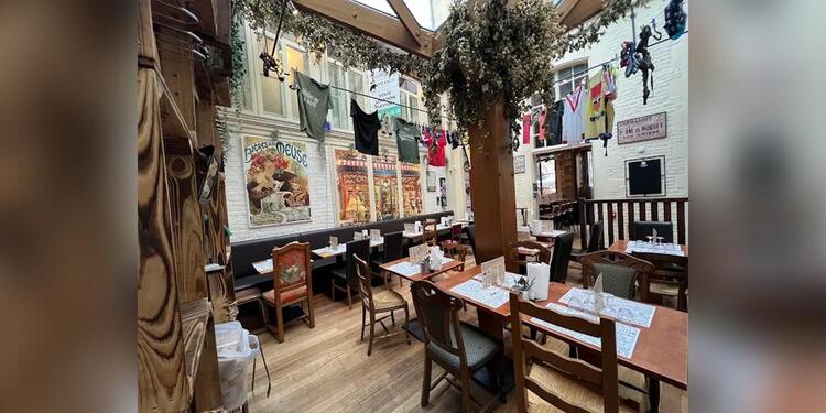 Estaminet La cour de la ch'tite brigitte, restaurant