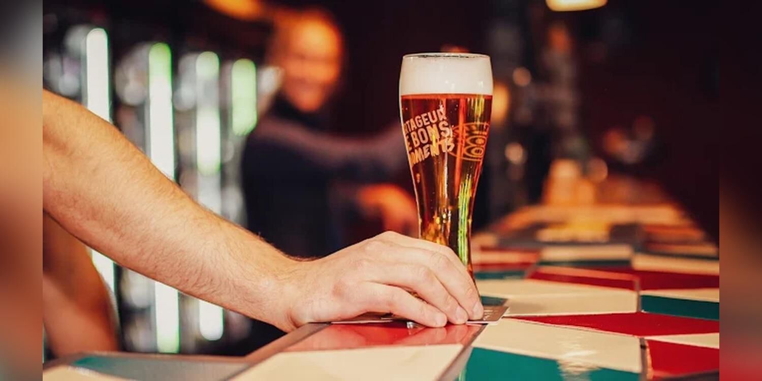 V and B Amiens Les Halles, bar