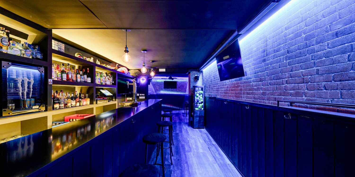 ESTE NO ERA EL PLAN, bar