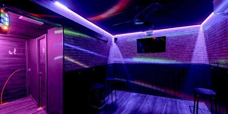 ESTE NO ERA EL PLAN, bar