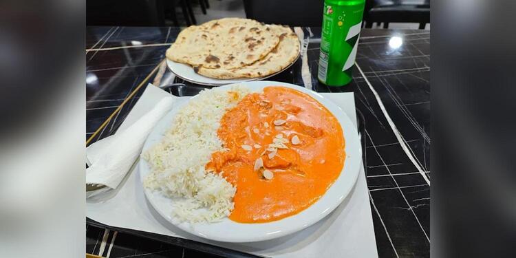 Mak Chicken, restaurant