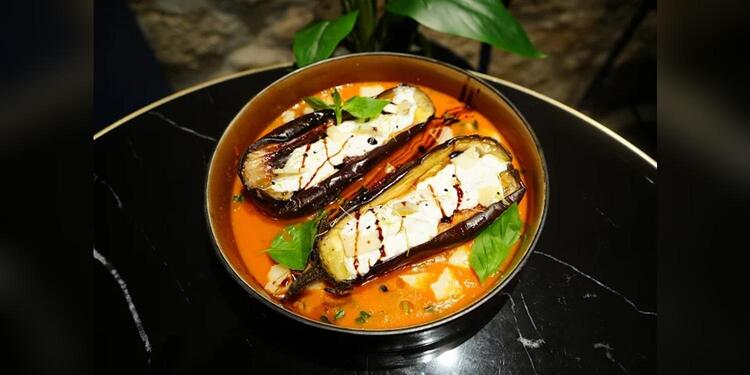 La Place, restaurant