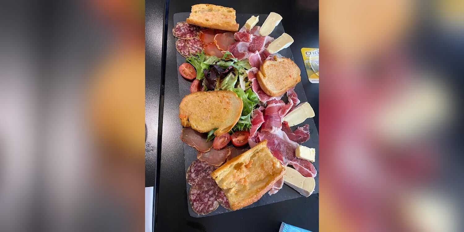 Le Zinc Café, restaurant