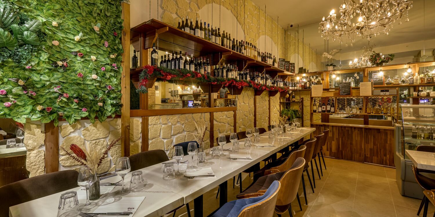 Gusto Italia 201, restaurant