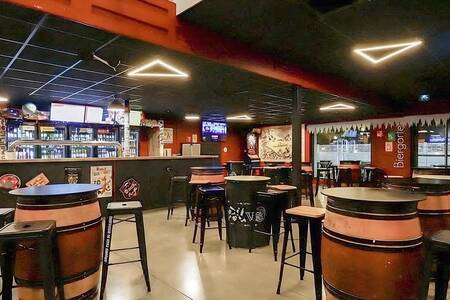 V and B la Madeleine, Bar La Madeleine Berckem-Kleber-Saint Charles #0