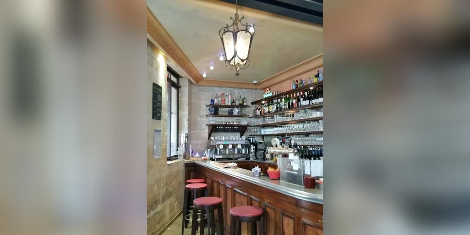 Le Descartes	1 Rue Thouin, restaurant