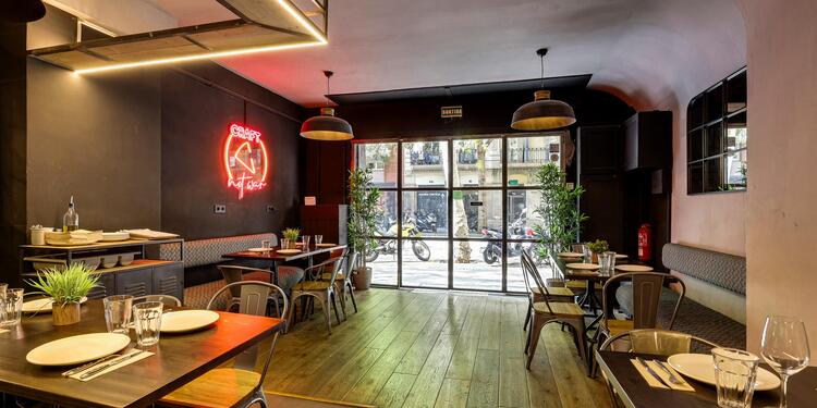 Craft Pizza Entença, bar