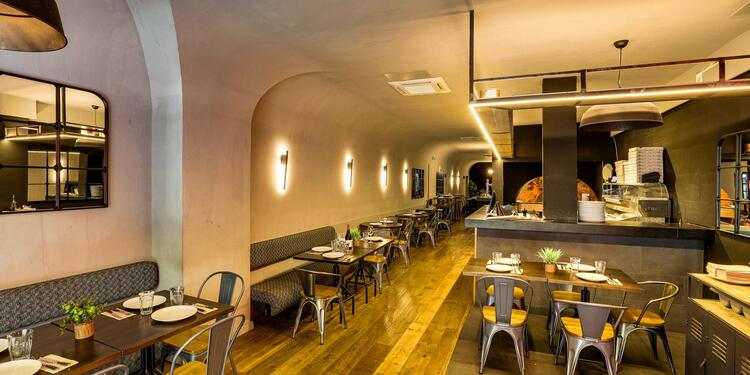 Craft Pizza Entença, bar