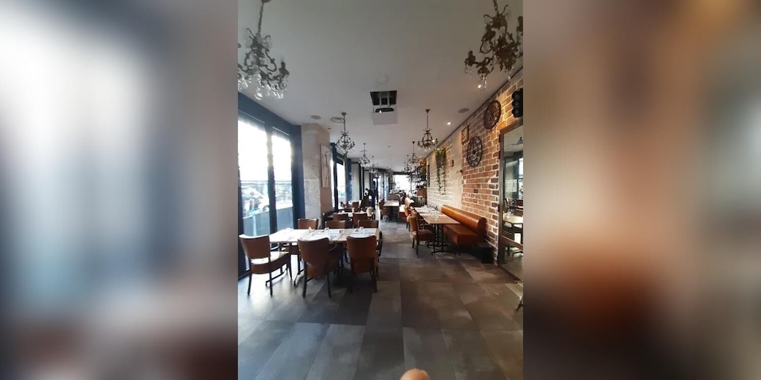 Eiffel Bar, restaurant