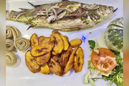 LE SIXIEME SENS, Restaurant Paris Épinettes #0