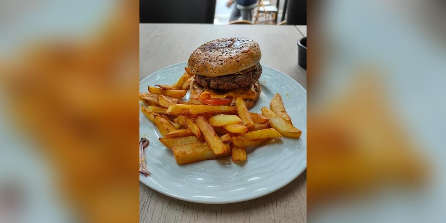 M101 Bar Brasserie, bar