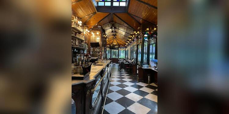 Terraza Gran Café El Espejo, restaurant