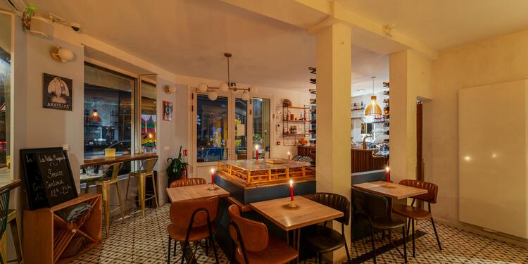 La Petite Marguerite, bar